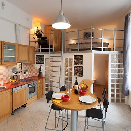 Feel At Home Apartment บูดาเปสต์ ภายนอก รูปภาพ